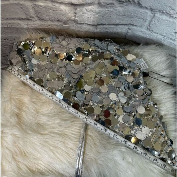 Micas silver sequins backless halter top Size Small New! - Picture 8 of 11